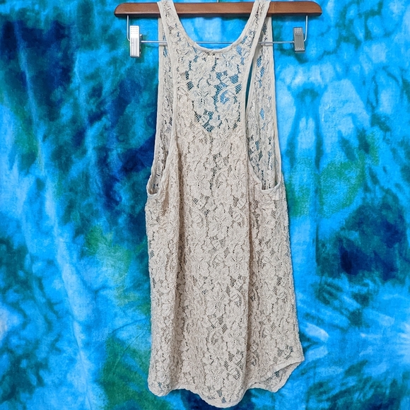 Wilfred Lacey Tank - Picture 2 of 5